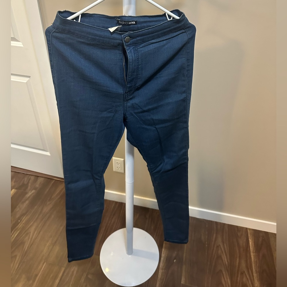 Blue jeggings jeans from fashion nova size US 9